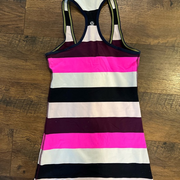 Lululemon Cool Racer Back (CRB) Work Out Tank Top - Picture 2 of 2